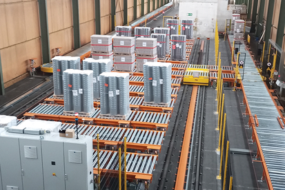Palettenlogistik voll automatisiert bis in den LKW